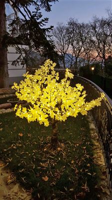 ALBERO A LED CON FOGLIE BIANCHE 170 CM -PRESTIGE-